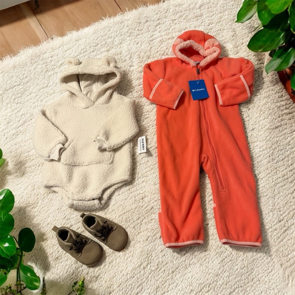 🆕 12-18M Columbia winter suit + Old Navy fleece bodysuit + Carter’s Sz 4 boots